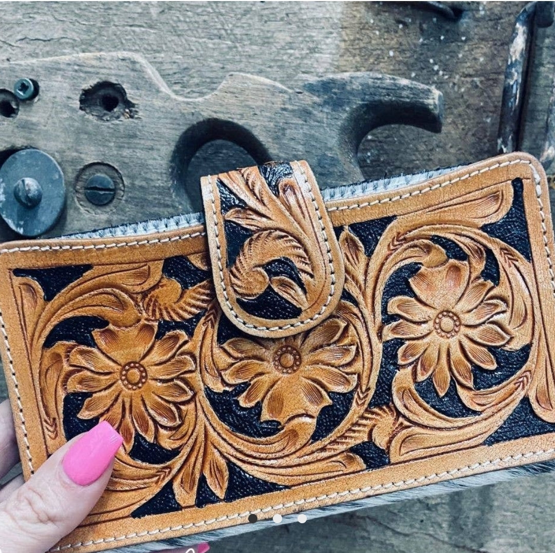 Tooled Leather Cowhide Womens Western Wallet